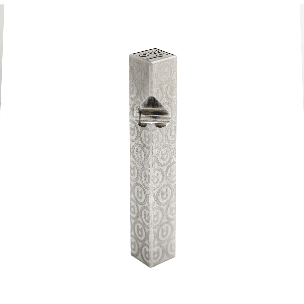 BG2011-002_bottle opener (4).jpg__PID:321d94d9-9215-44ab-9a72-4250e6a0f2e8