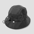 BASIX Rover Hat 側面，帽型輪廓與微皺解構美學