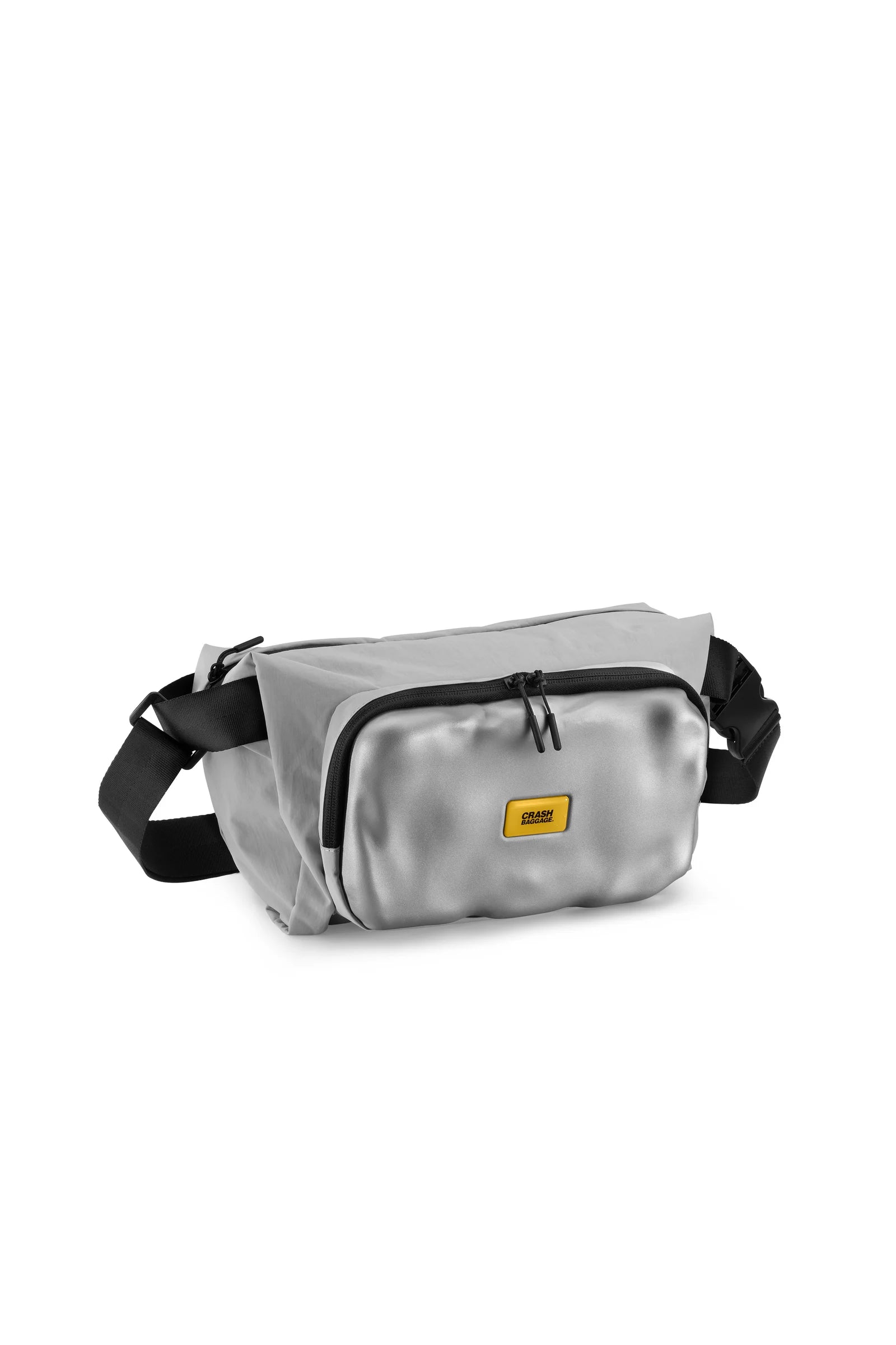 CRASH CROSSBODY 輕撞擊斜背包 極光銀 側面產品展示