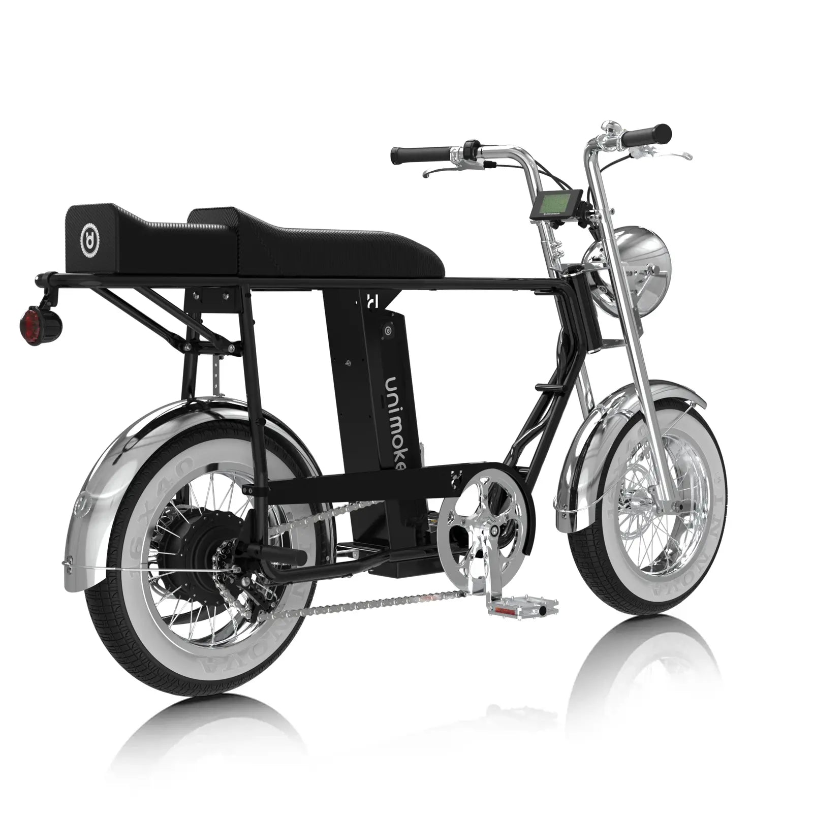 Unimoke minibike / miniswing 同行雙人組展現雙人騎行樂趣與街頭復古風格。