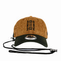 SEic × New Era 9TWENTY 水洗聯名帽 正面照，有 SEic logo 排列設計、New Era 9TWENTY logo 貼紙和帽繩