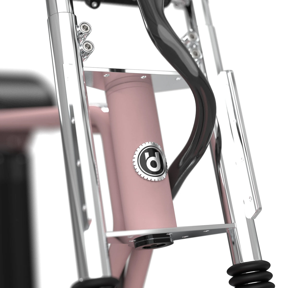 Unimoke minibike 泡泡粉標配避震前叉，車頭貼上 Urban Drivestyle 品牌專屬貼紙